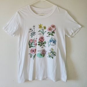 Floral / botanical tee